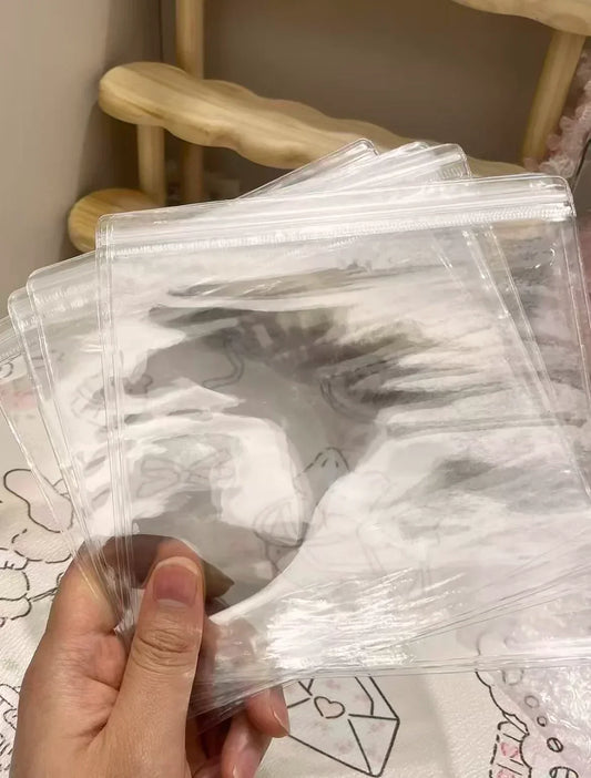 Why You Should Never Touch Squishies With Bare Hands？
